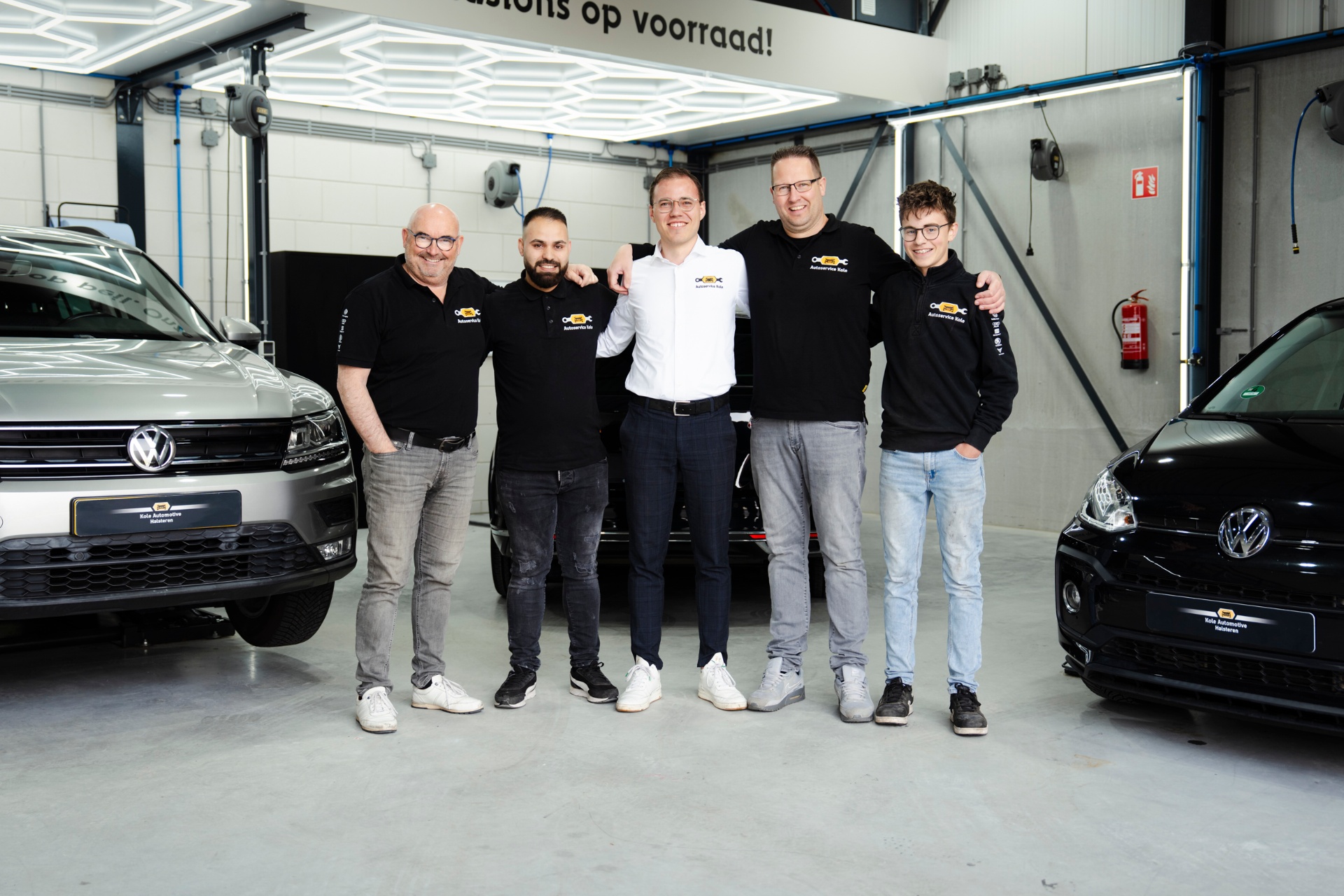 Team Kole-to-Business in de werkplaats